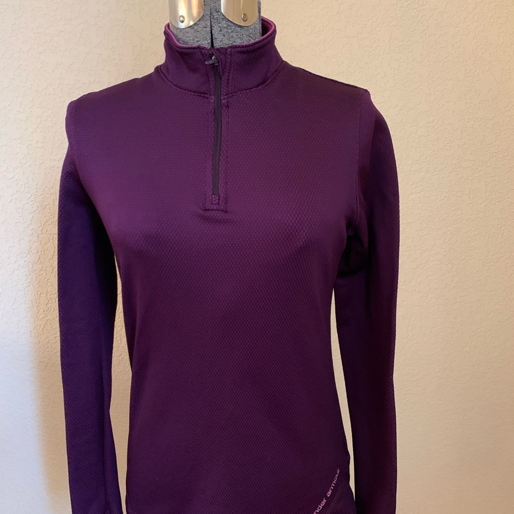 Women’s under armor cold gear zip jacket size Med
